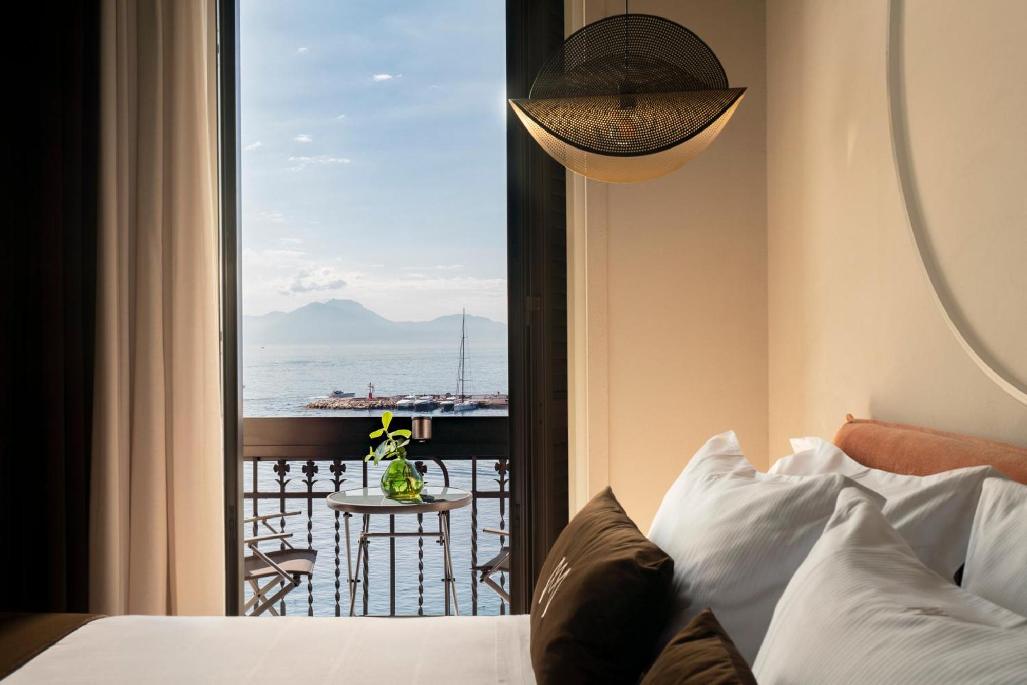 Demetra Luxury Suites Napoli Eksteriør billede